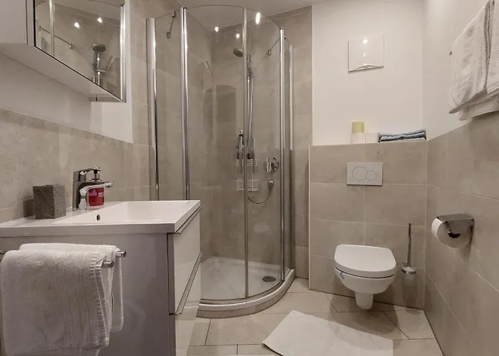 Franz By Miha Διαμέρισμα *